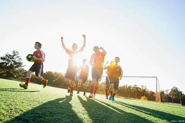 本赛季俱乐部双人组进球榜：凯恩+迪亚斯37球高居第一